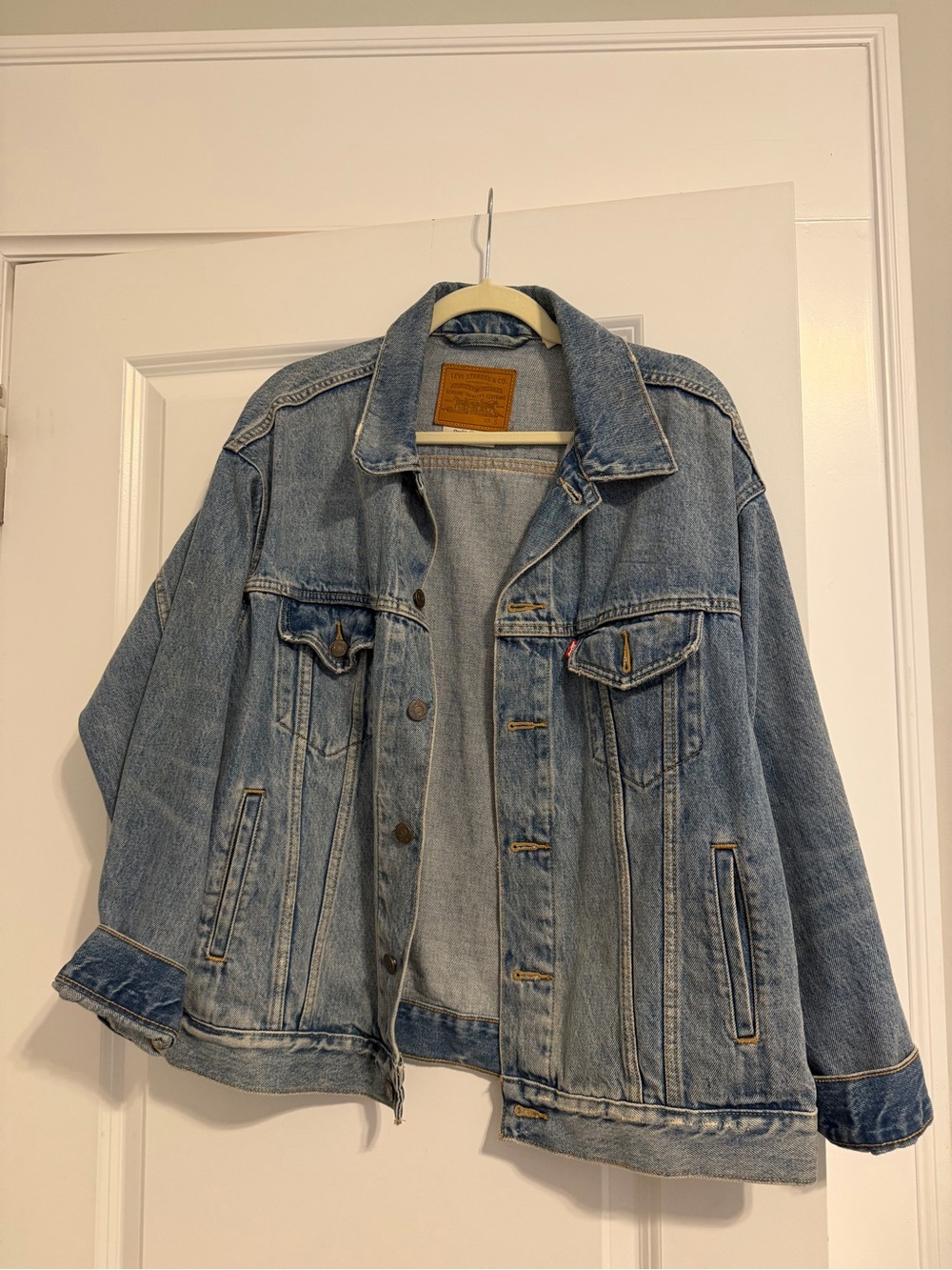 Levi's Light Blue Denim Trucker Jacket - Women's